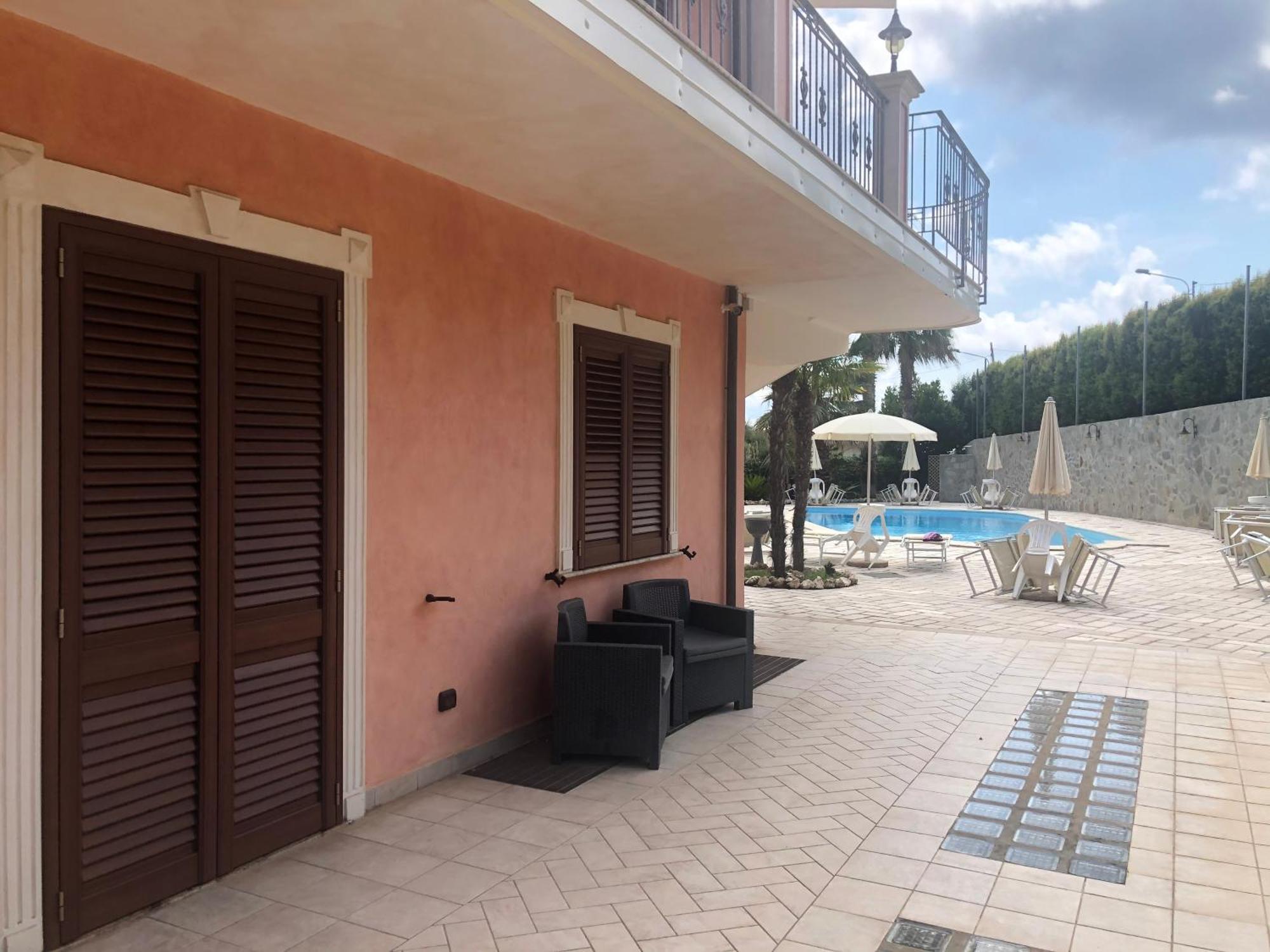 La Marinella Apartment Palmi Bagian luar foto