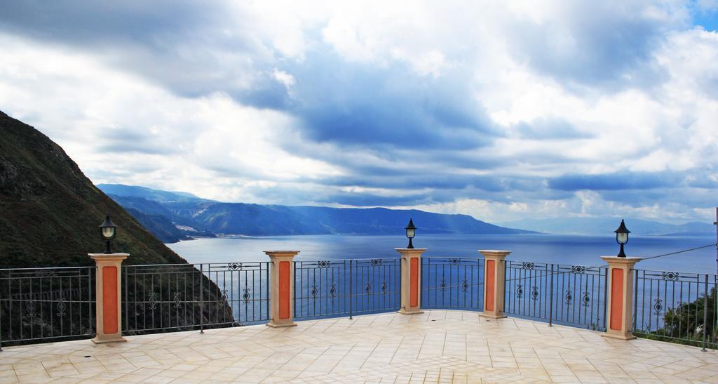 La Marinella Apartment Palmi Bagian luar foto