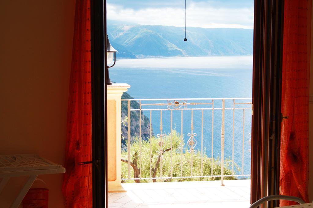 La Marinella Apartment Palmi Bagian luar foto